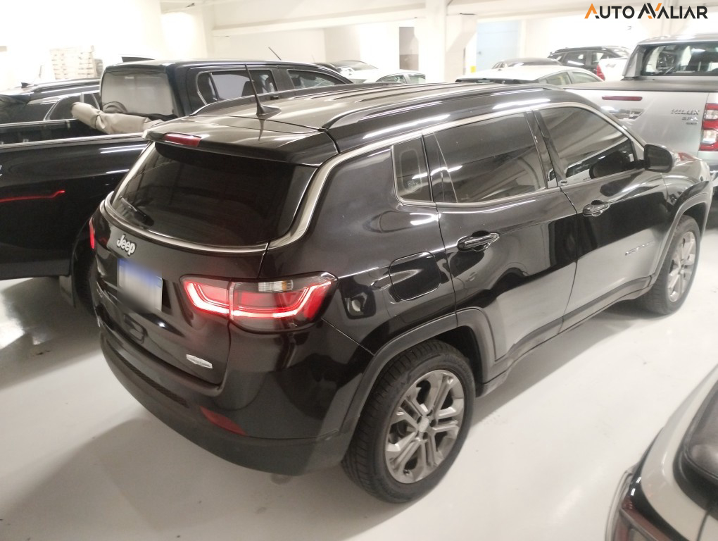 JEEP COMPASS 1.3 T270 TURBO FLEX LONGITUDE AT6