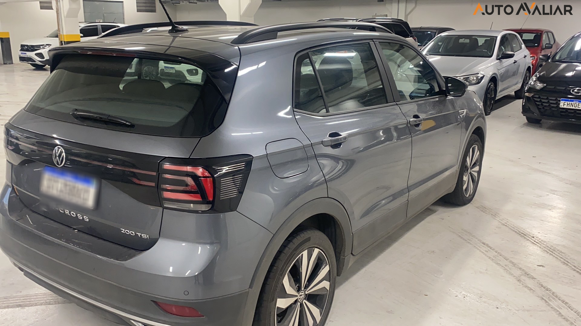 VOLKSWAGEN T-CROSS 1.0 200 TSI TOTAL FLEX COMFORTLINE AUTOMÁTICO