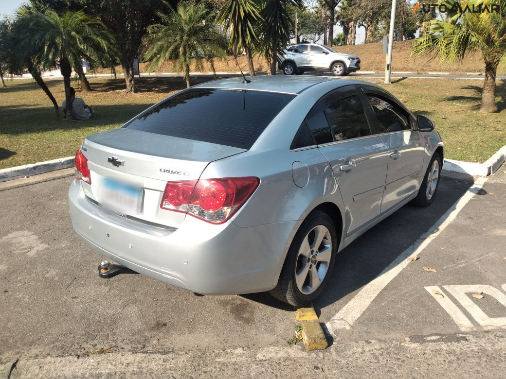 CHEVROLET CRUZE 1.8 LT 16V FLEX 4P MANUAL
