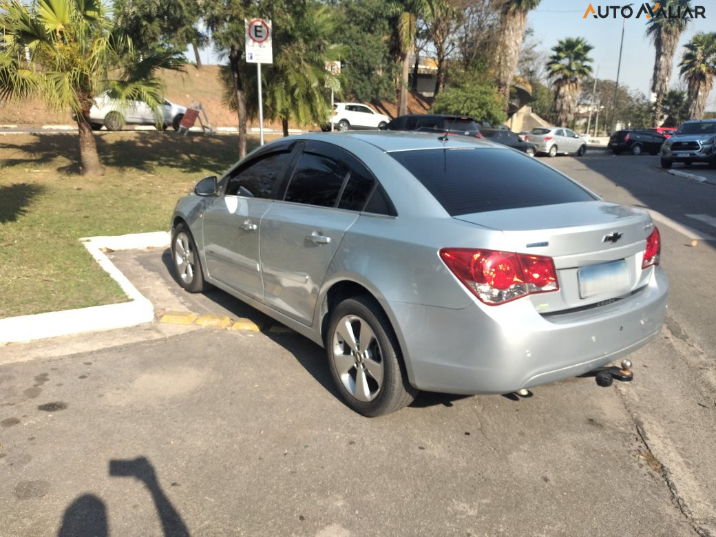 CHEVROLET CRUZE 1.8 LT 16V FLEX 4P MANUAL