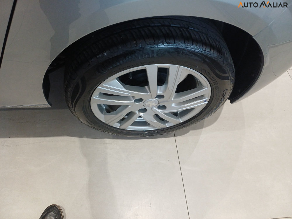 PEUGEOT 208 1.6 16V FLEX ACTIVE AT6