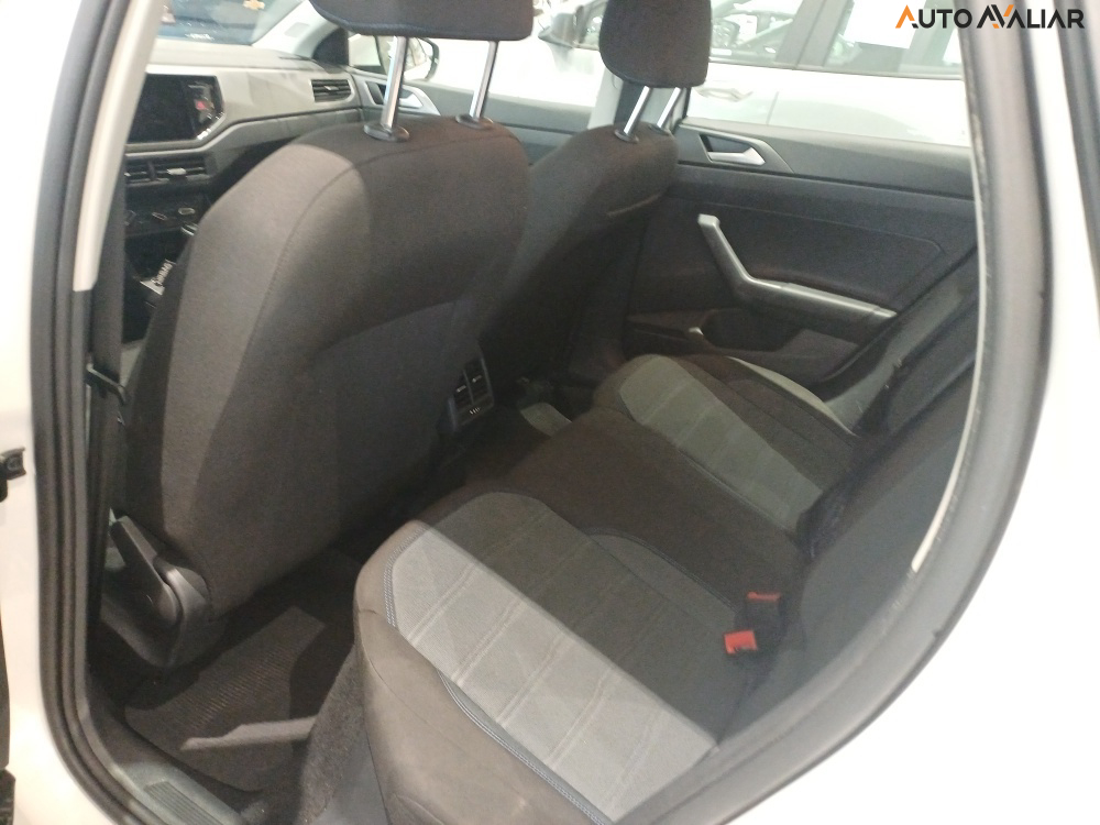 VOLKSWAGEN NIVUS 1.0 200 TSI TOTAL FLEX COMFORTLINE AUTOMÁTICO