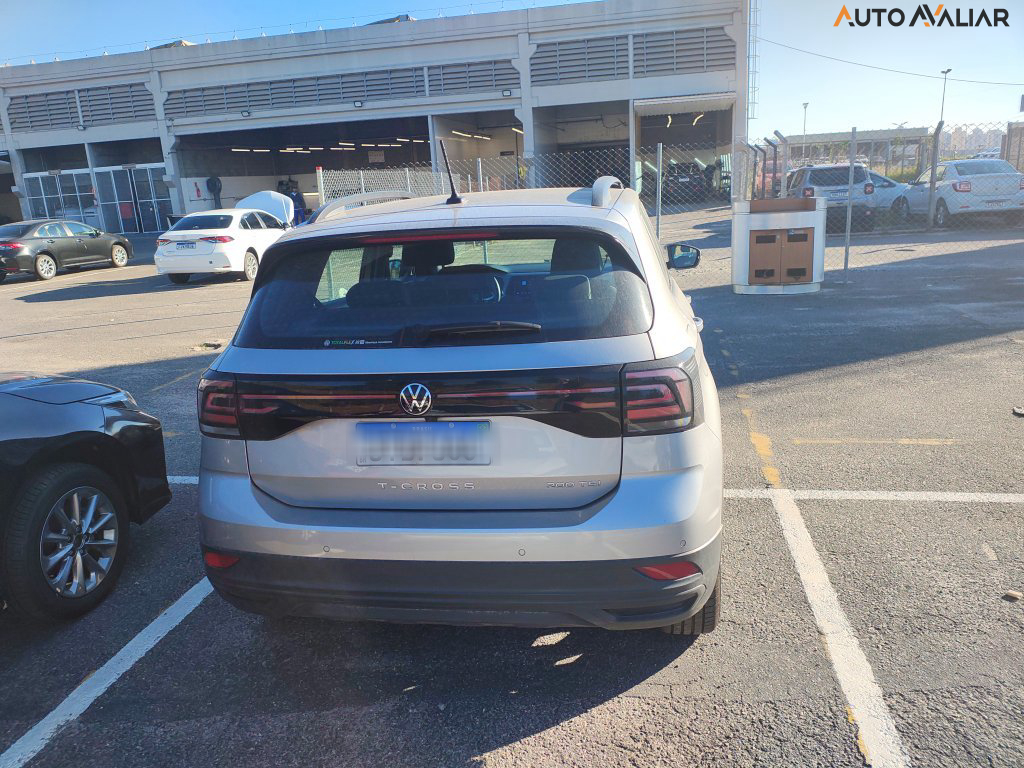 VOLKSWAGEN T-CROSS 1.0 200 TSI TOTAL FLEX AUTOMÁTICO