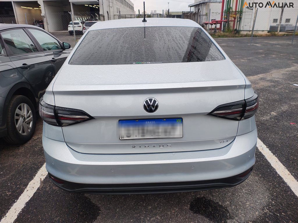 VOLKSWAGEN VIRTUS 1.0 170 TSI AUTOMÁTICO