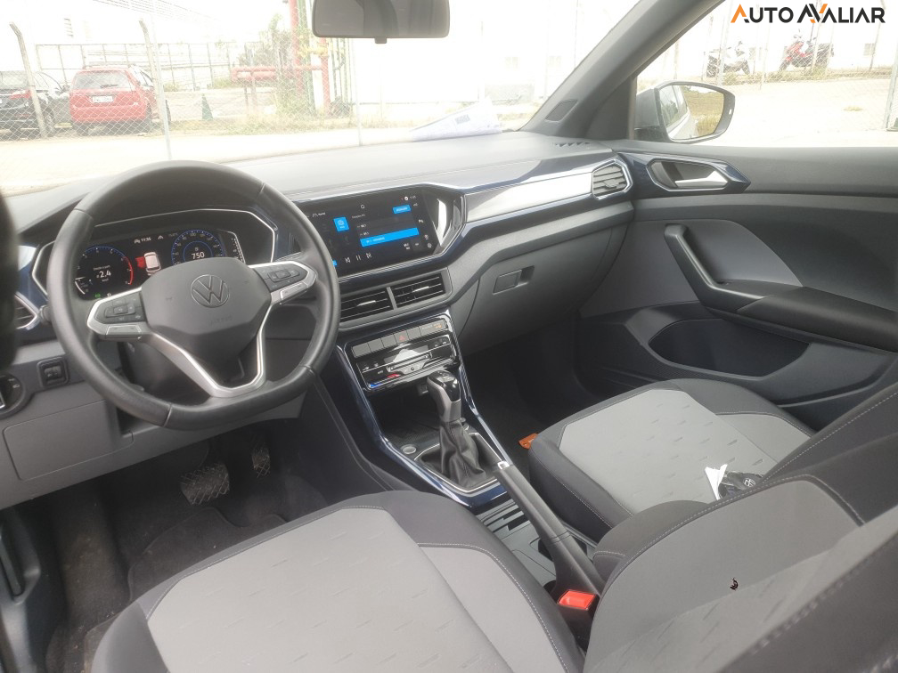 VOLKSWAGEN T-CROSS 1.0 200 TSI TOTAL FLEX COMFORTLINE AUTOMÁTICO