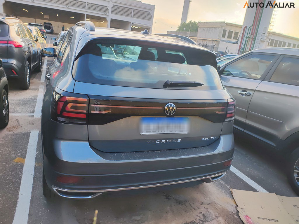 VOLKSWAGEN T-CROSS 1.0 200 TSI TOTAL FLEX COMFORTLINE AUTOMÁTICO