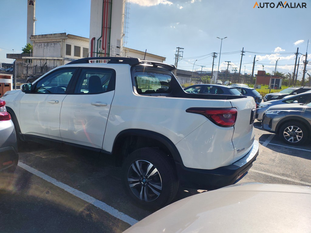 FIAT TORO 1.3 TURBO 270 FLEX FREEDOM AT6