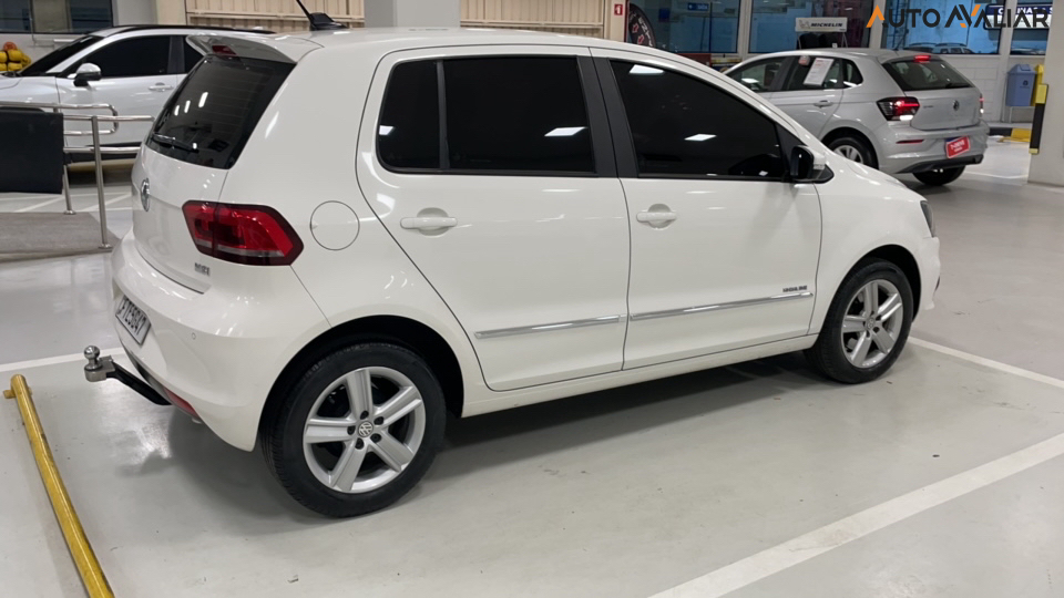 VOLKSWAGEN FOX 1.6 MSI HIGHLINE 16V FLEX 4P MANUAL