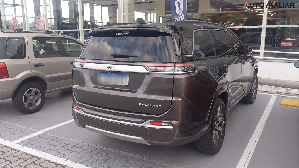 JEEP COMMANDER 1.3 T270 TURBO FLEX OVERLAND AT6