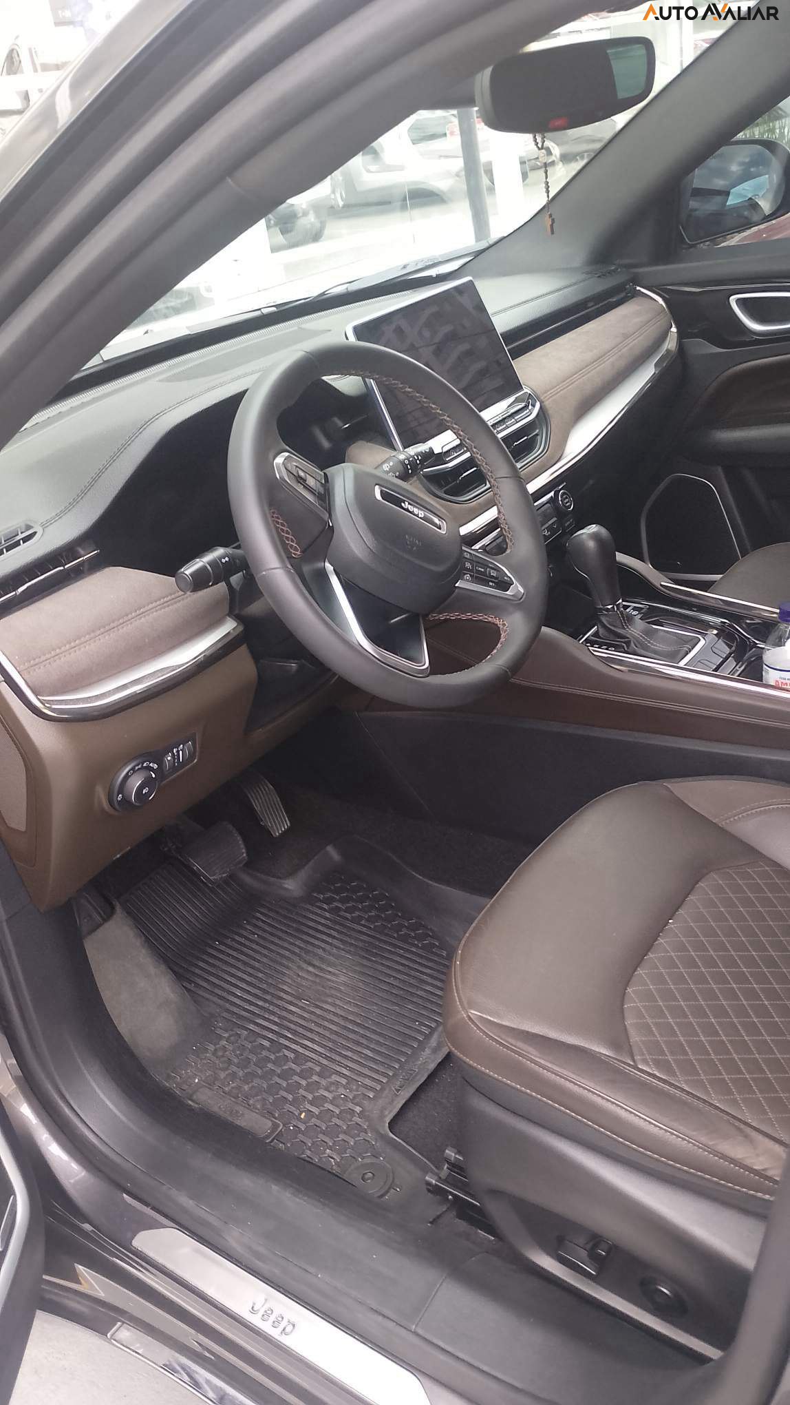 JEEP COMMANDER 1.3 T270 TURBO FLEX OVERLAND AT6