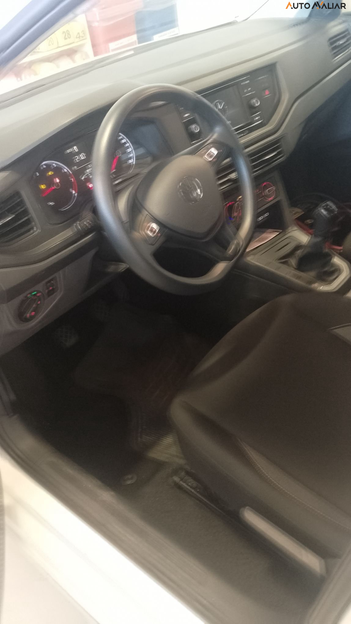 VOLKSWAGEN POLO 1.0 MPI MANUAL