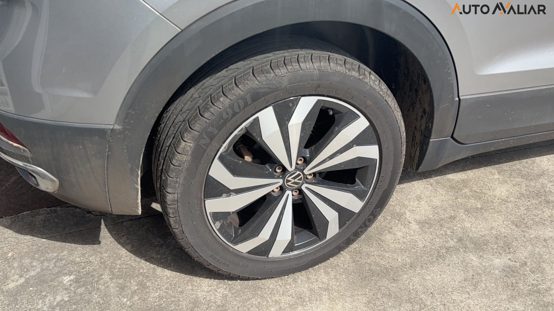 VOLKSWAGEN T-CROSS 1.0 200 TSI TOTAL FLEX COMFORTLINE AUTOMÁTICO
