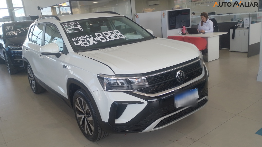 VOLKSWAGEN TAOS 1.4 250 TSI TOTAL FLEX COMFORTLINE AUTOMÁTICO