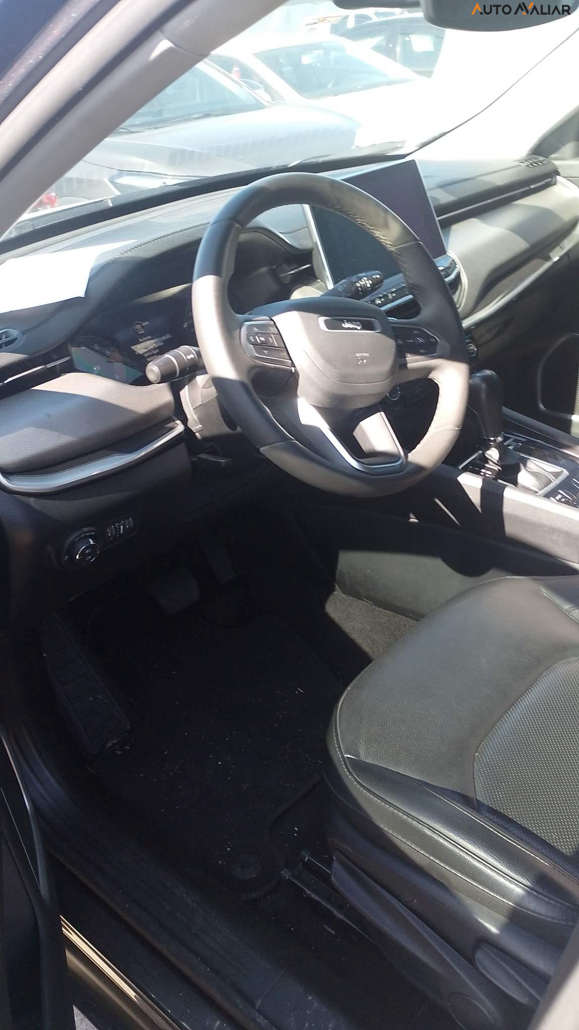 JEEP COMPASS 1.3 T270 TURBO FLEX LONGITUDE AT6