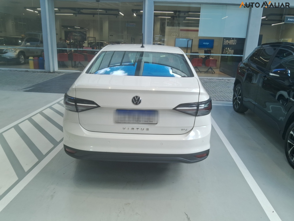 VOLKSWAGEN VIRTUS 1.0 170 TSI AUTOMÁTICO
