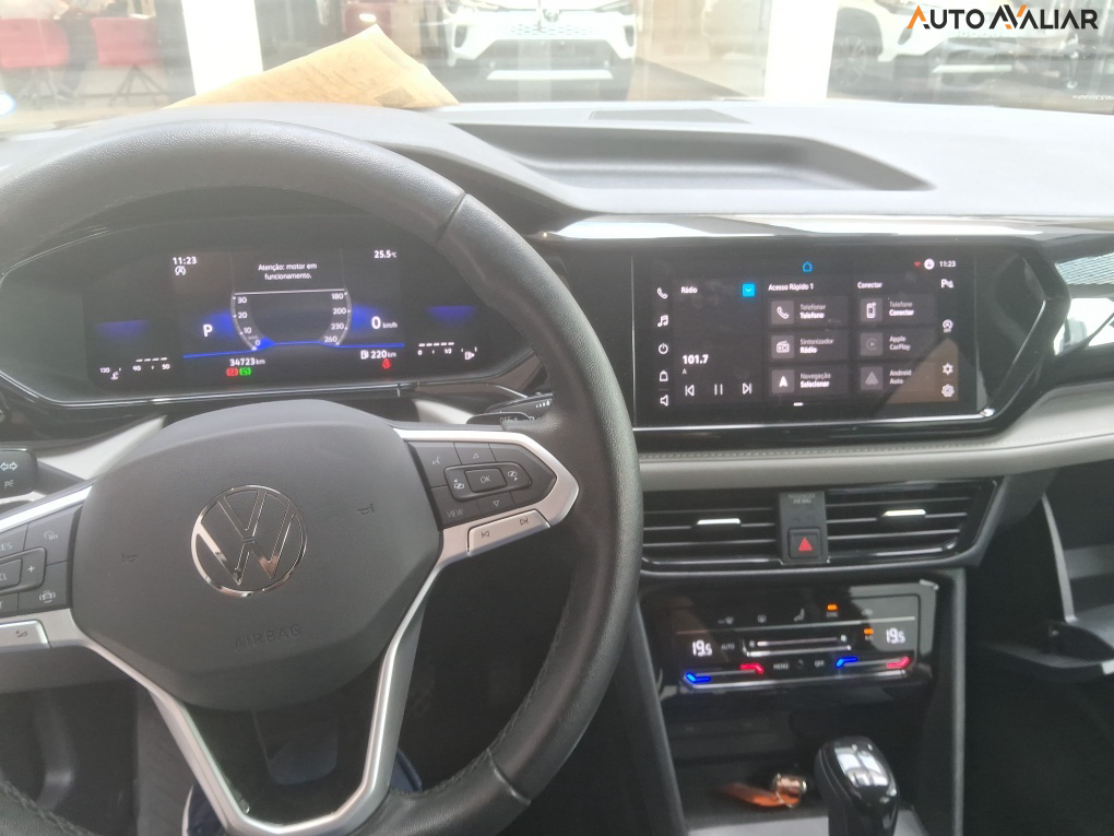 VOLKSWAGEN TAOS 1.4 250 TSI TOTAL FLEX COMFORTLINE AUTOMÁTICO