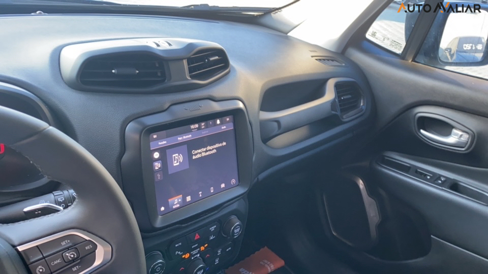 JEEP RENEGADE 1.3 T270 TURBO FLEX LONGITUDE AT6
