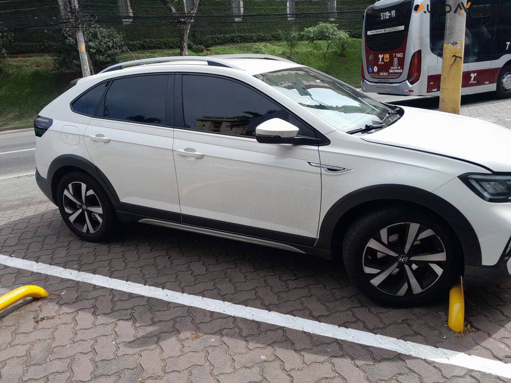 VOLKSWAGEN NIVUS 1.0 200 TSI TOTAL FLEX HIGHLINE AUTOMÁTICO