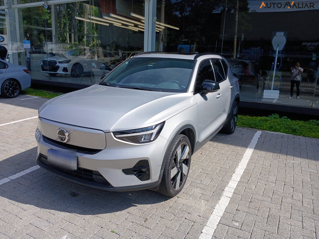 VOLVO XC40 P8 RECHARGE TWIN ELECTRIC ULTIMATE AWD