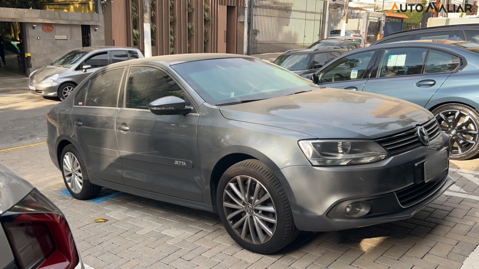 VOLKSWAGEN JETTA 2.0 TSI HIGHLINE 200CV GASOLINA 4P TIPTRONIC