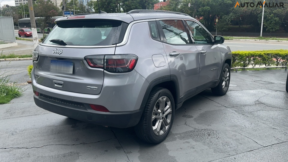 JEEP COMPASS 1.3 T270 TURBO FLEX LONGITUDE AT6