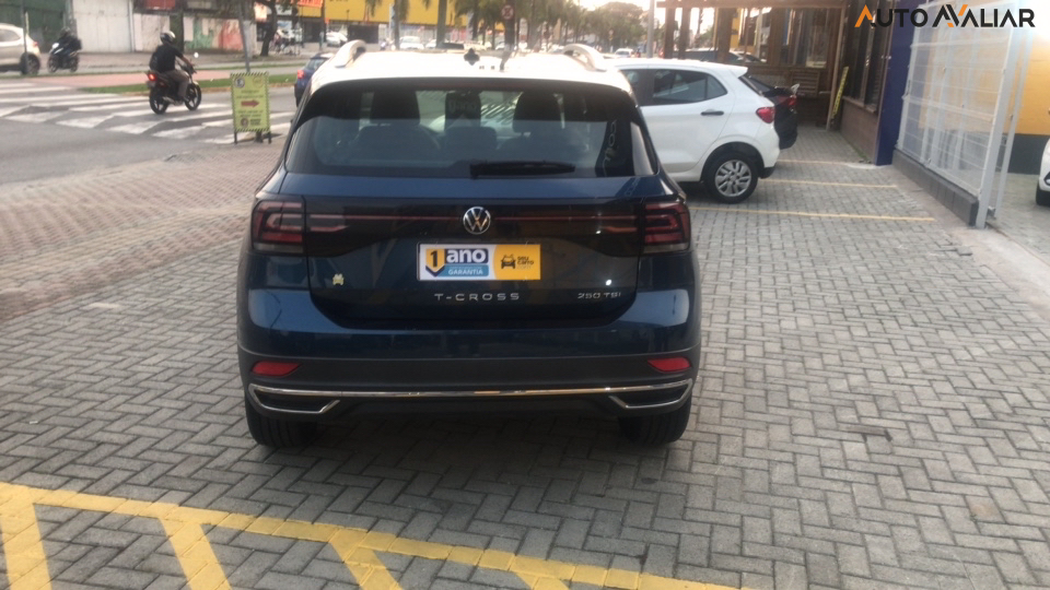 VOLKSWAGEN T-CROSS 1.4 250 TSI TOTAL FLEX HIGHLINE AUTOMÁTICO
