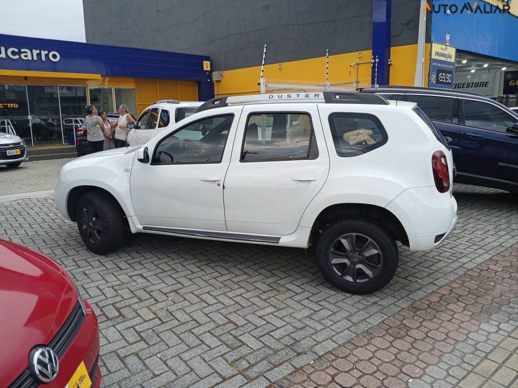 RENAULT DUSTER 2.0 DYNAMIQUE 4X2 16V FLEX 4P AUTOMATICO