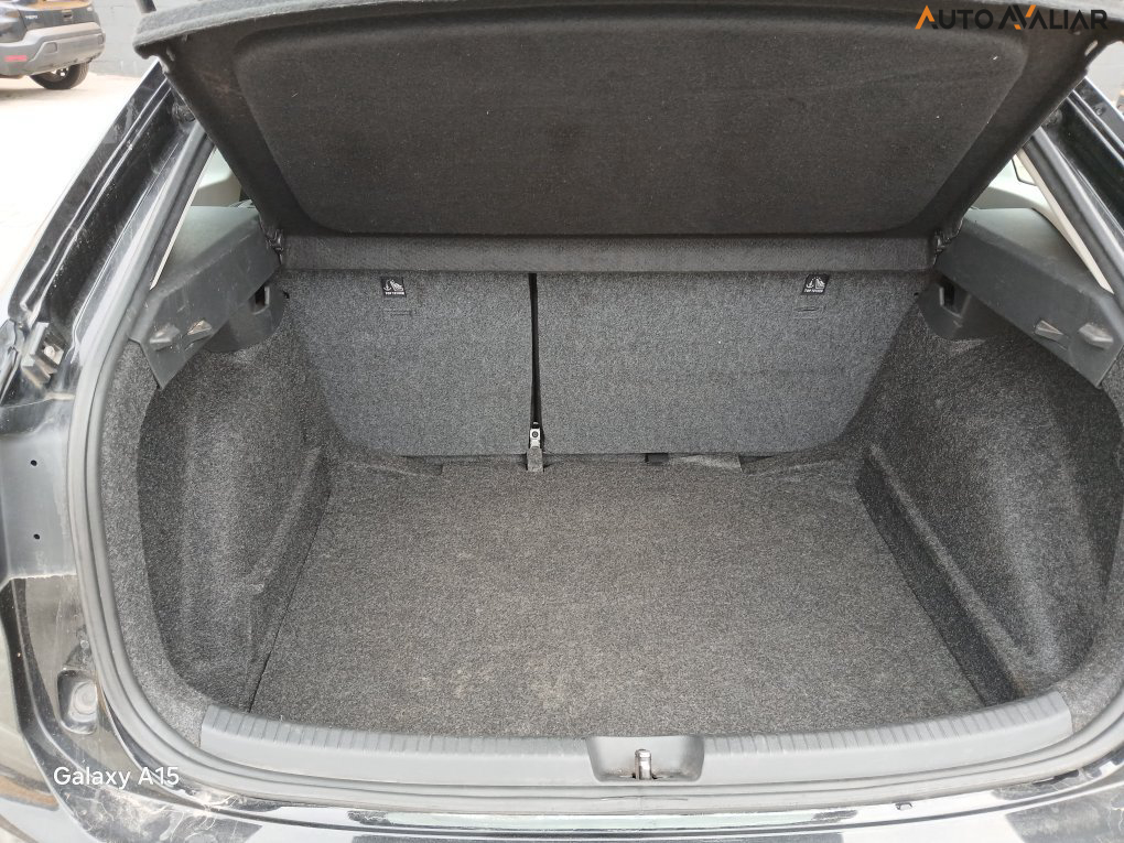 VOLKSWAGEN NIVUS 1.0 200 TSI TOTAL FLEX COMFORTLINE AUTOMÁTICO