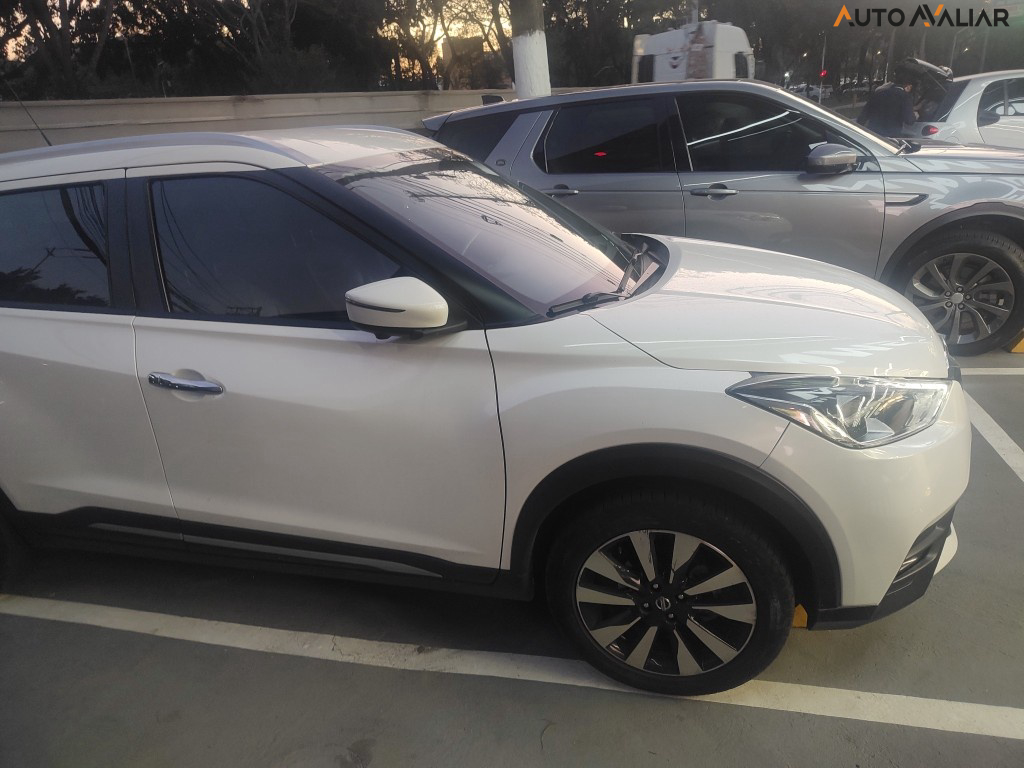 NISSAN KICKS 1.6 16V FLEXSTART SL 4P XTRONIC
