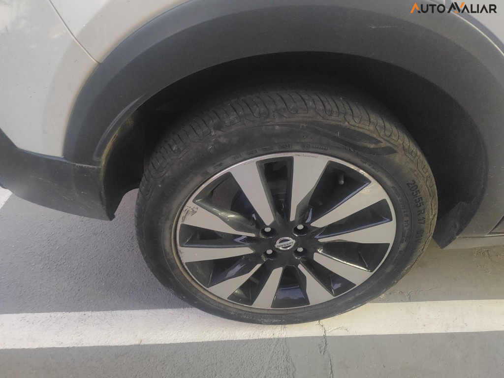 NISSAN KICKS 1.6 16V FLEXSTART SL 4P XTRONIC