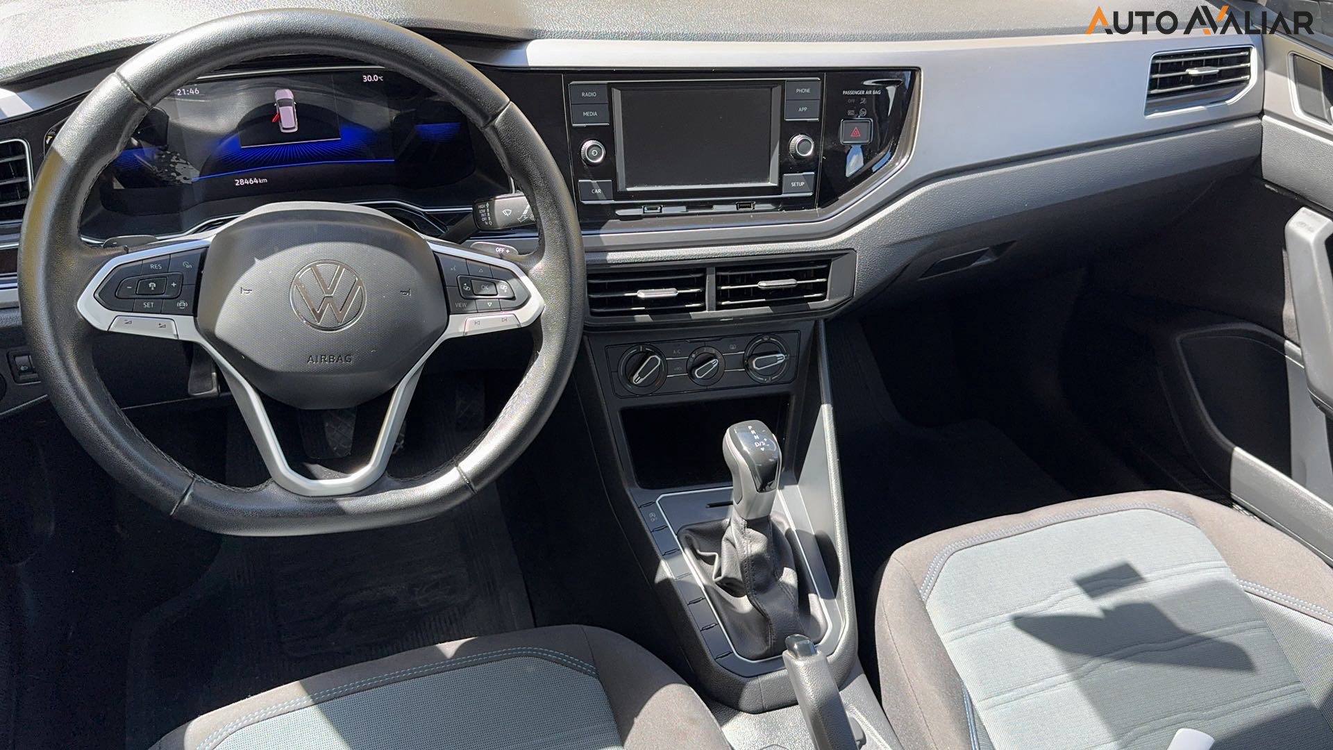 VOLKSWAGEN NIVUS 1.0 200 TSI TOTAL FLEX COMFORTLINE AUTOMÁTICO