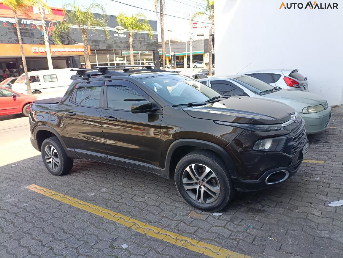 FIAT TORO 2.4 16V MULTIAIR FLEX FREEDOM AT9