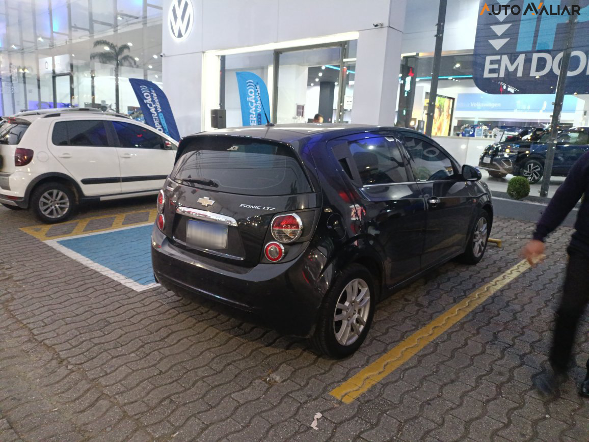 CHEVROLET SONIC 1.6 LTZ 16V FLEX 4P AUTOMATICO