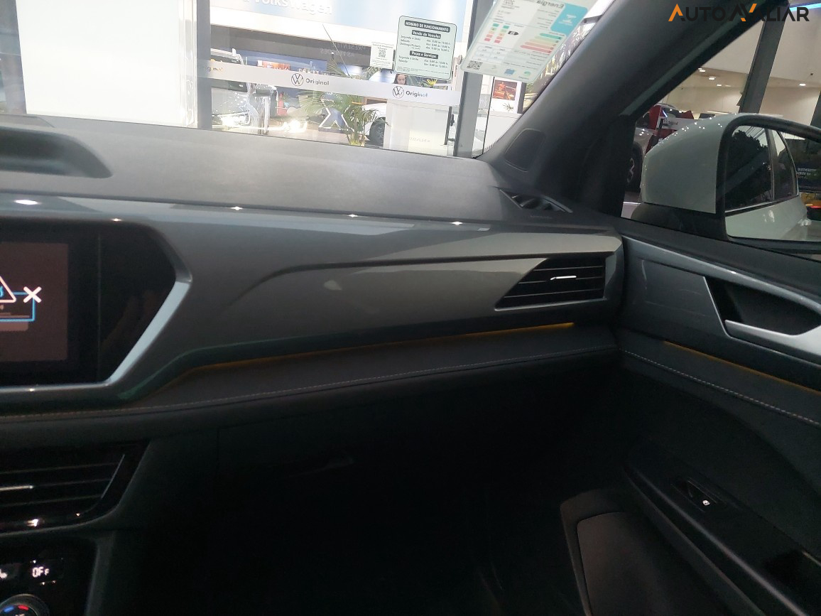 VOLKSWAGEN TAOS 1.4 250 TSI TOTAL FLEX HIGHLINE AUTOMÁTICO