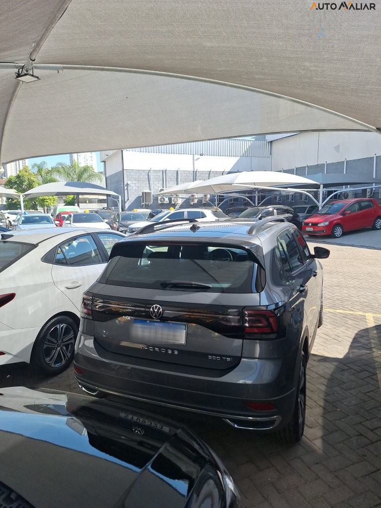 VOLKSWAGEN T-CROSS 1.0 200 TSI TOTAL FLEX COMFORTLINE AUTOMÁTICO