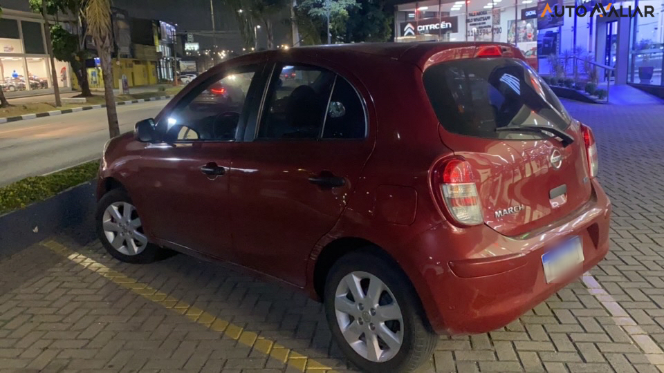 NISSAN MARCH 1.6 SV 16V FLEX 4P MANUAL