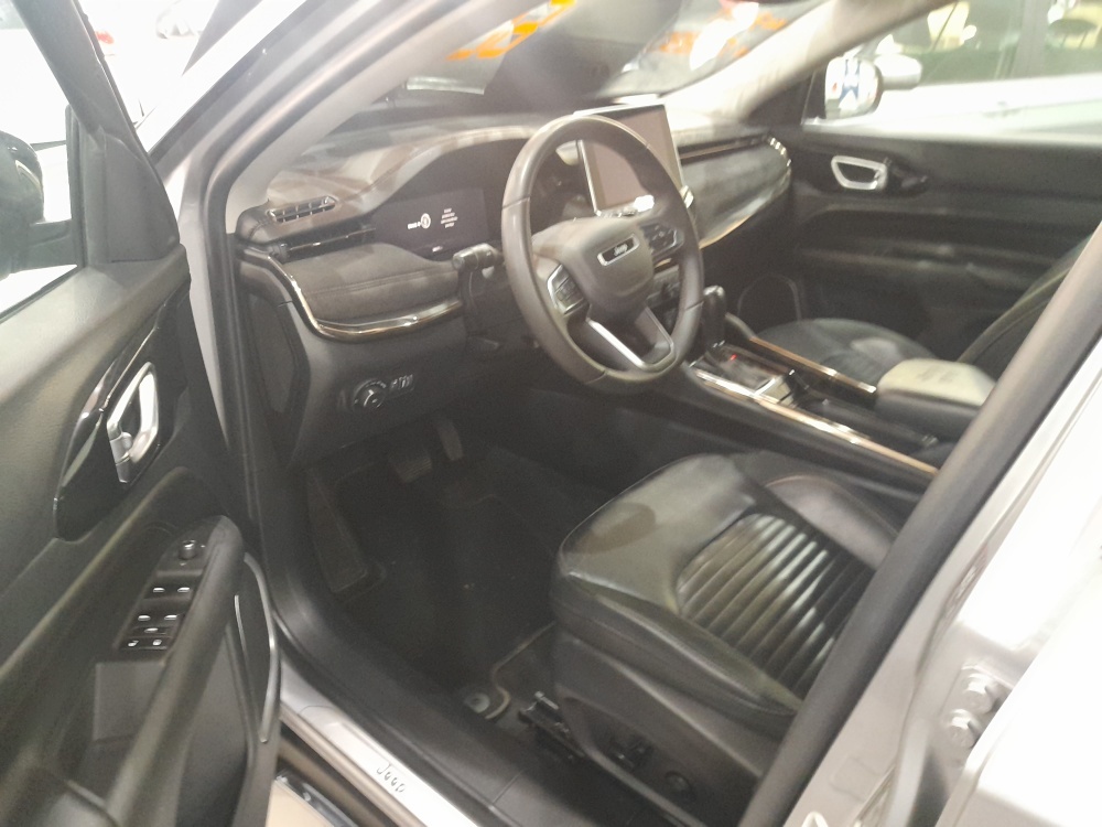 JEEP COMMANDER 1.3 T270 TURBO FLEX LIMITED AT6