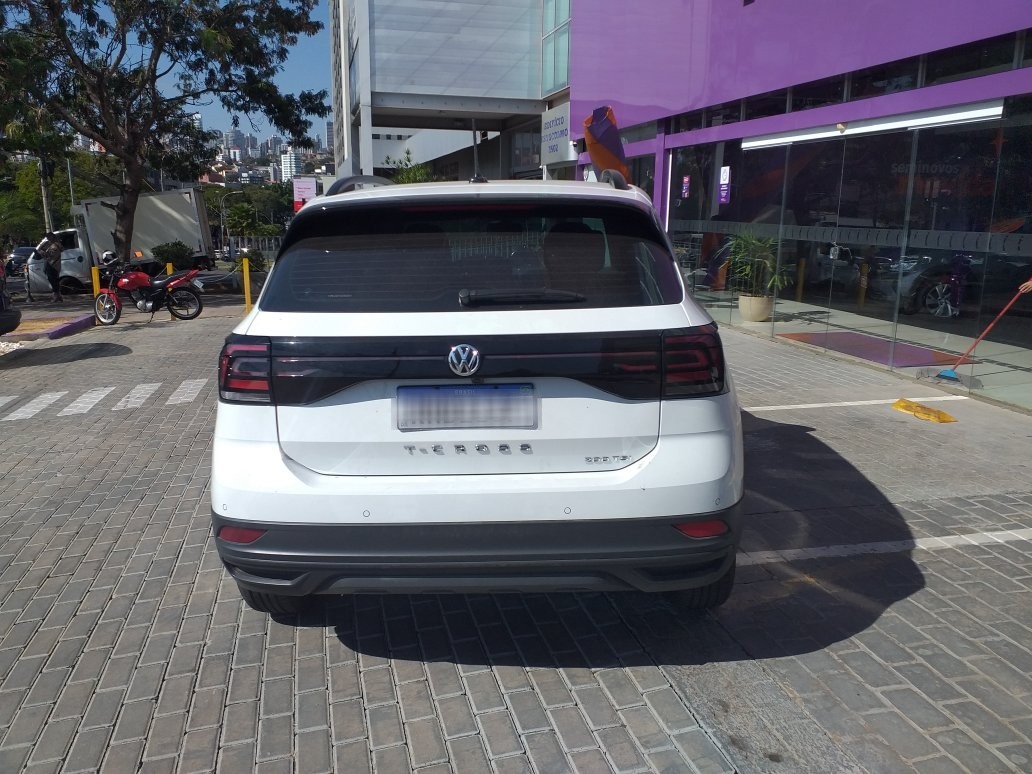 VOLKSWAGEN T-CROSS 1.0 200 TSI TOTAL FLEX AUTOMÁTICO