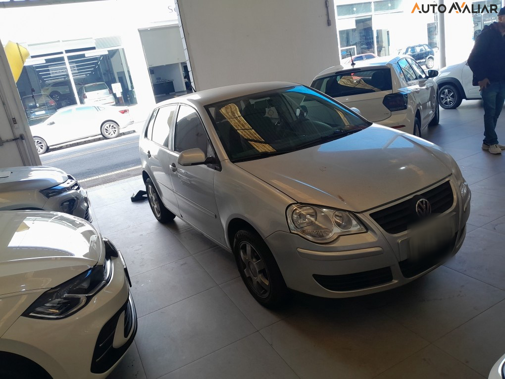VOLKSWAGEN POLO 1.6 MI 8V FLEX 4P MANUAL