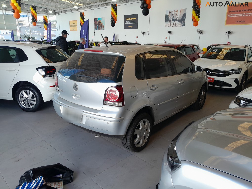 VOLKSWAGEN POLO 1.6 MI 8V FLEX 4P MANUAL