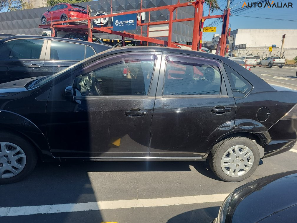 FORD FIESTA 1.6 MPI SEDAN 8V FLEX 4P MANUAL