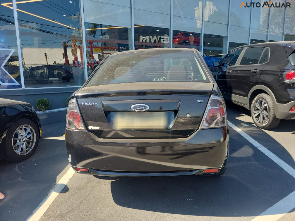 FORD FIESTA 1.6 MPI SEDAN 8V FLEX 4P MANUAL