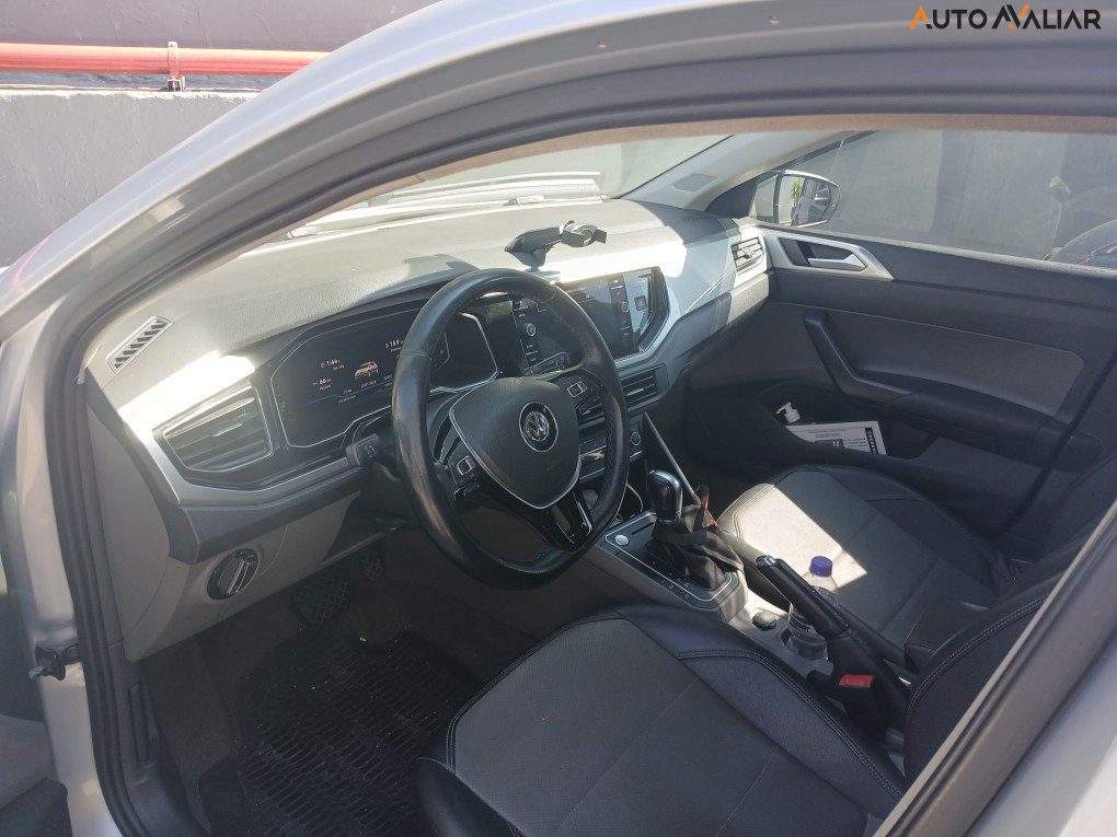 VOLKSWAGEN POLO 1.0 200 TSI HIGHLINE AUTOMATICO
