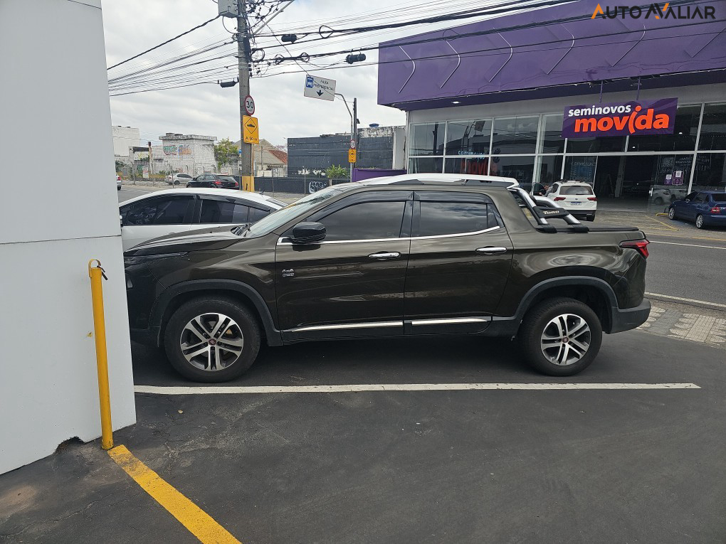 FIAT TORO 2.0 16V TURBO DIESEL VOLCANO 4WD AT9