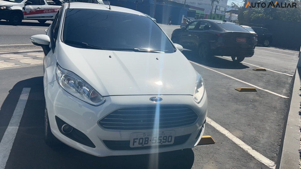 FORD FIESTA 1.6 SE HATCH 16V FLEX 4P MANUAL
