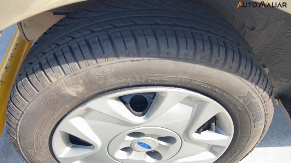 FORD FIESTA 1.0 ROCAM HATCH 8V FLEX 4P MANUAL