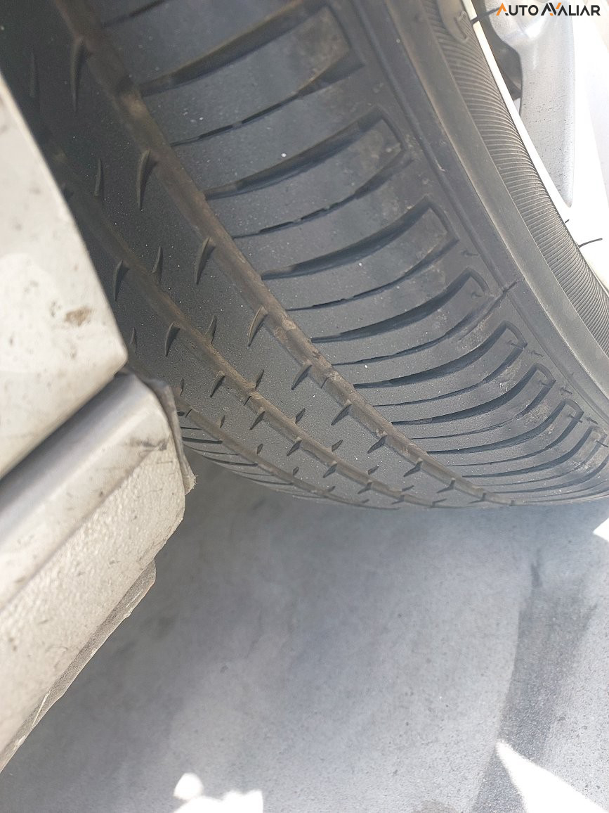VOLKSWAGEN VOYAGE 1.6 MSI TOTALFLEX COMFORTLINE 4P MANUAL