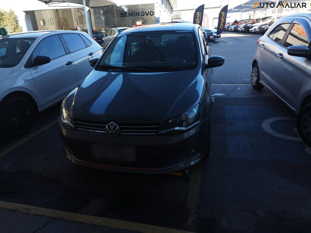 VOLKSWAGEN VOYAGE 1.6 MI COMFORTLINE 8V FLEX 4P MANUAL
