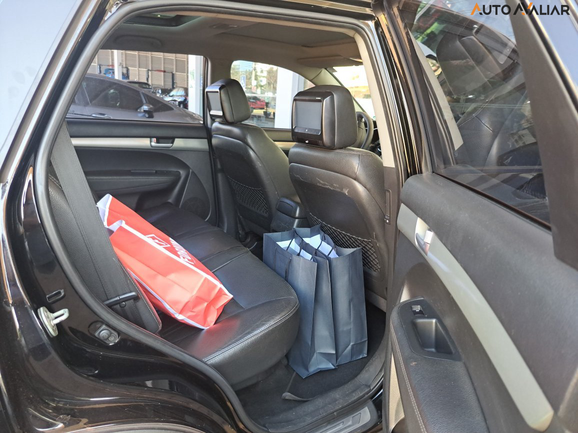 KIA SORENTO 2.4 16V GASOLINA EX 7L AUTOMATICO