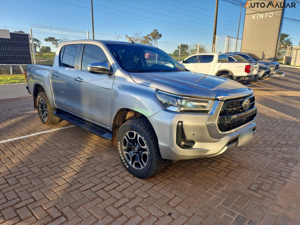 TOYOTA HILUX 2.8 SRX 4X4 CD 16V DIESEL 4P AUTOMATICO